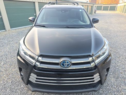 Certified 2019 Toyota Highlander Limited image 10