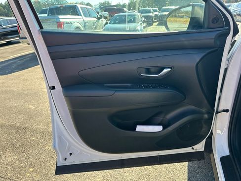 New 2025 Hyundai Tucson SEL image 10