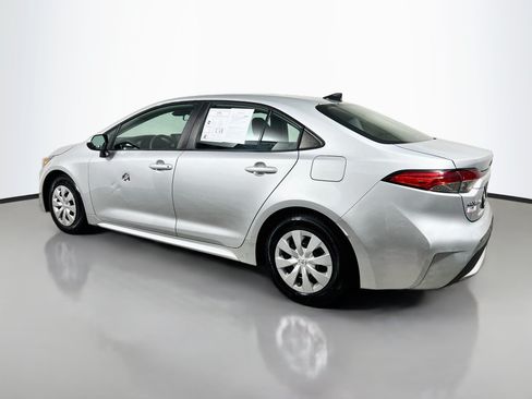 Used 2022 Toyota Corolla L FWD image 8