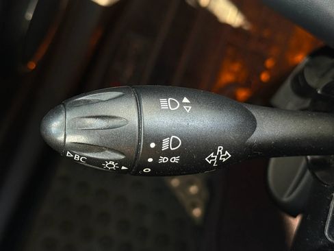 Used 2011 MINI Cooper S FWD image 33