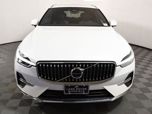 Used 2023 Volvo XC60 T8 Plus image 10