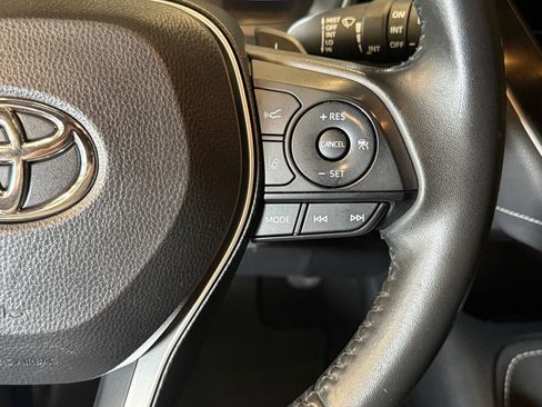 Used 2022 Toyota Corolla SE FWD image 12
