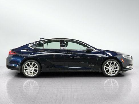 Used 2019 Buick Regal Avenir FWD image 6
