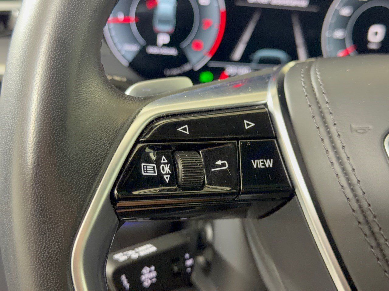 Used 2022 Audi A8 L 3.0T w/ Executive Package AWD/4WD image 18