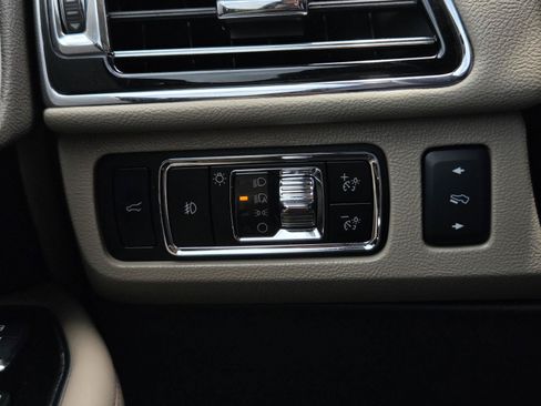 Used 2024 Lincoln Navigator Reserve AWD/4WD image 29