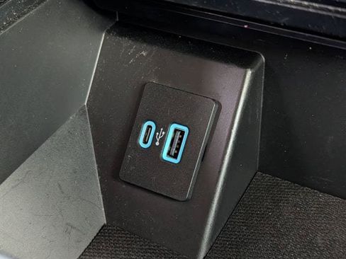 Used 2024 Ford F150 Lariat AWD/4WD image 20