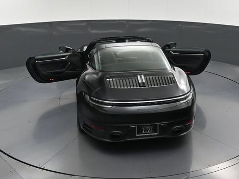 Certified 2024 Porsche 911 Targa 4S AWD/4WD image 33