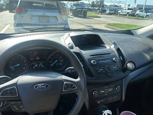Used 2017 Ford Escape S FWD image 12