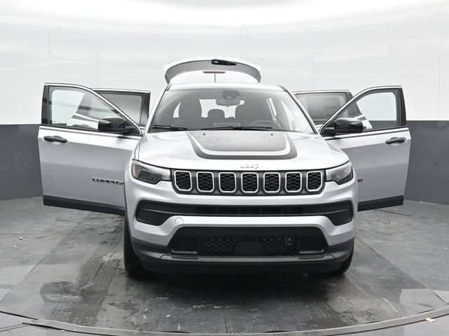 Used 2025 Jeep Compass Sport w/ Mopar Graphics Package AWD/4WD image 48