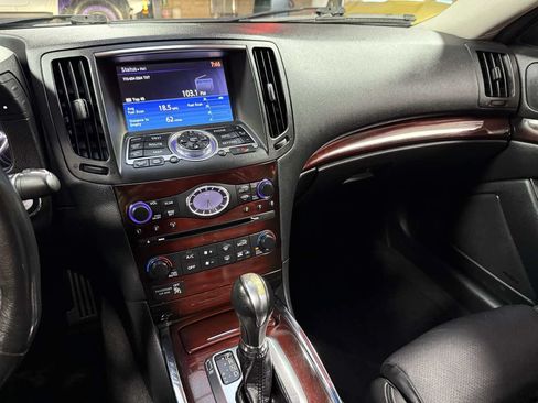 Used 2015 INFINITI Q60 AWD Coupe w/ Premium Package image 16