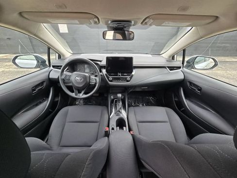 Used 2023 Toyota Corolla LE FWD image 17