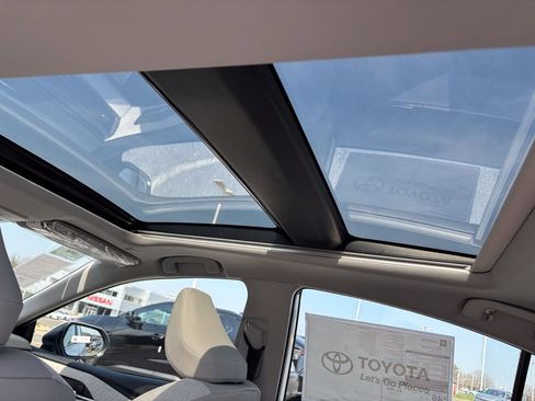 New 2026 Toyota Camry XLE image 9