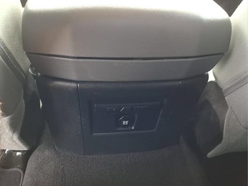 Used 2017 RAM 1500 Classic SLT RWD image 15