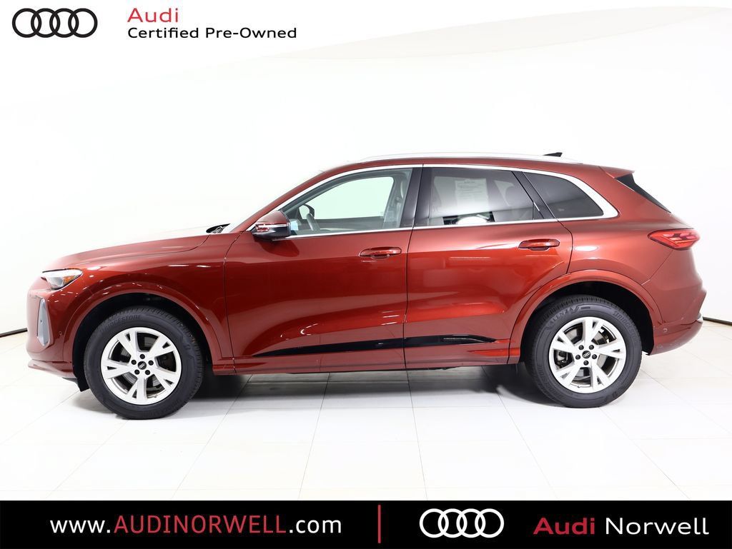 Certified 2025 Audi Q5 Premium AWD/4WD image 12