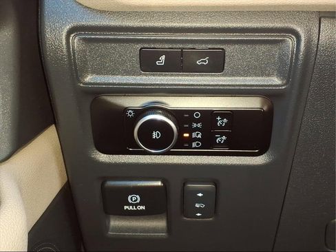 Used 2024 Ford Expedition Max Limited image 16