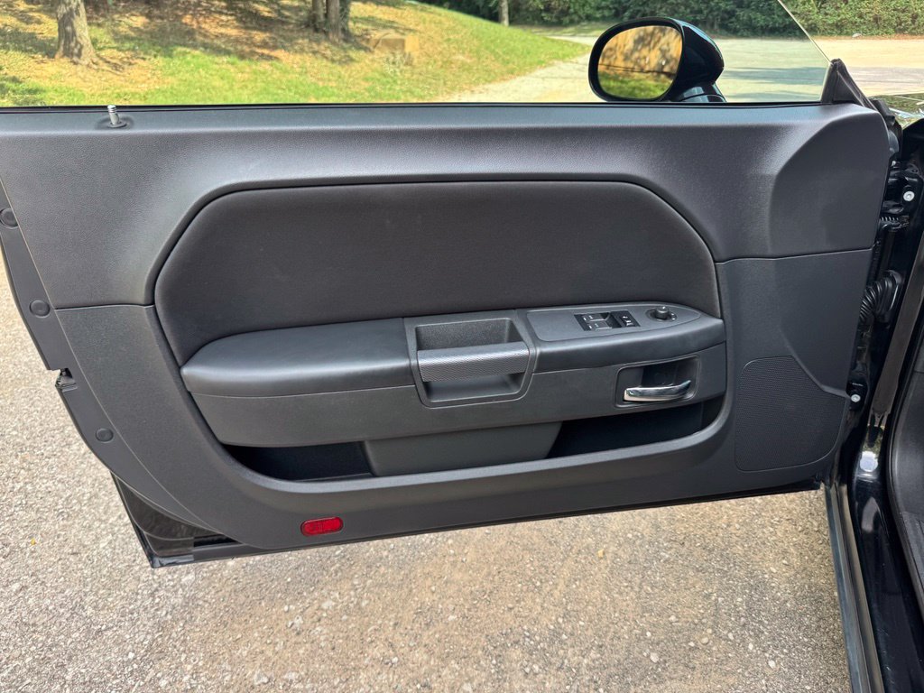 Used 2014 Dodge Challenger R/T RWD image 14
