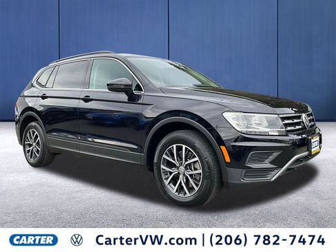 Used 2019 Volkswagen Tiguan SE image 1