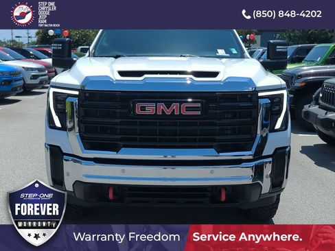 Used 2025 GMC Sierra 2500 Pro w/ 1SA Pro Safety Plus Package AWD/4WD image 9