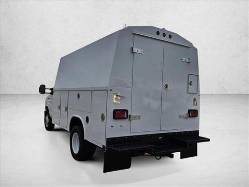 New 2026 Ford E-350 and Econoline 350 Super Duty w/ Power Equipment Group image 9