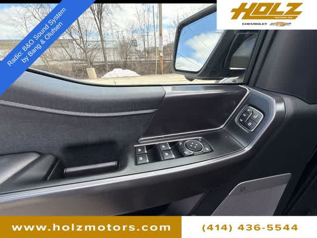 Used 2025 Ford F150 Lariat AWD/4WD image 23
