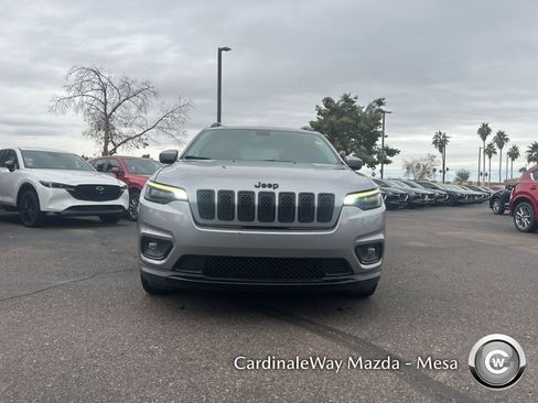 Used 2020 Jeep Cherokee Latitude Plus image 20
