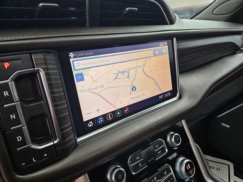 Used 2021 GMC Yukon Denali w/ Denali Premium Package image 17