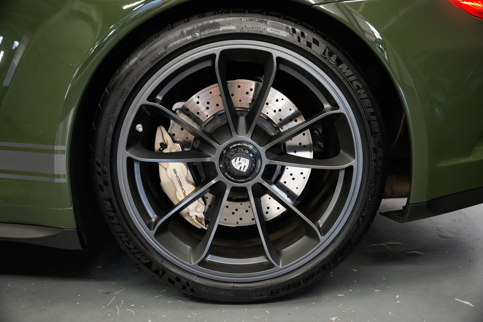 Used 2019 Porsche 911 GT3 RWD image 47