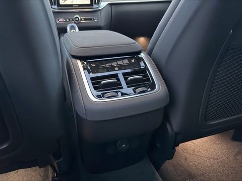 New 2026 Volvo XC90 B6 Ultra w/ Protection Package AWD/4WD image 29