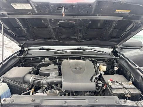Used 2021 Toyota Tacoma SR image 22