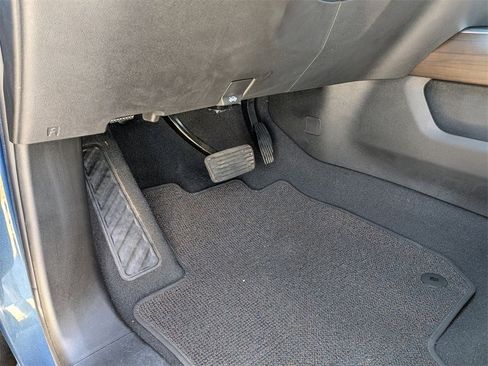 Used 2024 Chevrolet Silverado 1500 High Country image 16