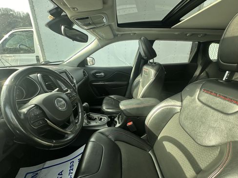 Used 2021 Jeep Cherokee Trailhawk w/ Sun, Sound & Nav Group image 8