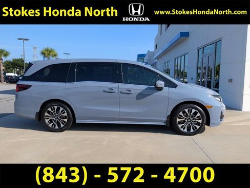 Certified 2026 Honda Odyssey Elite image 8