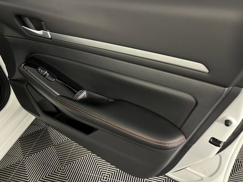 Used 2025 Nissan Altima 2.5 SR image 31