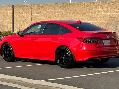 Used 2023 Honda Civic Sport image 6