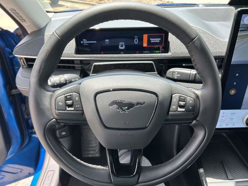 Used 2025 Ford Mustang Mach-E Premium RWD image 31