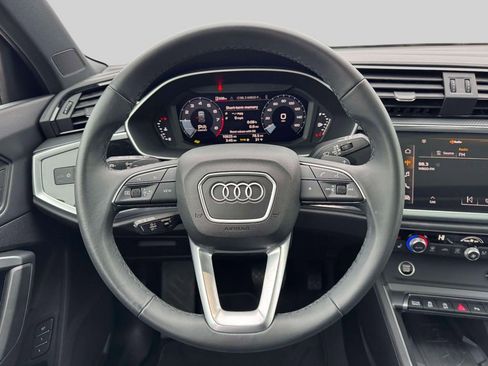 Used 2025 Audi Q3 2.0T Premium w/ Convenience Package image 14