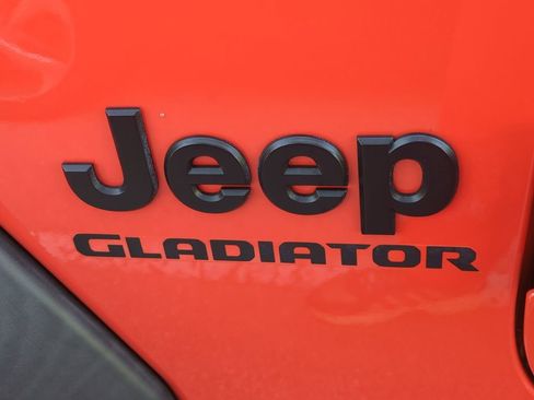Used 2020 Jeep Gladiator Sport w/ Quick Order Package 23S image 15