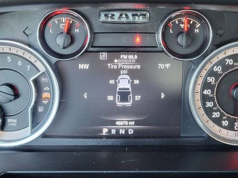 Used 2021 RAM 1500 Classic Warlock w/ Luxury Group image 10