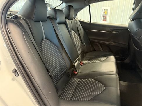 Used 2024 Toyota Camry SE image 21
