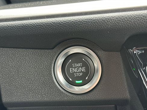 New 2025 Chevrolet Traverse LT w/ Enhanced Driving Package image 27