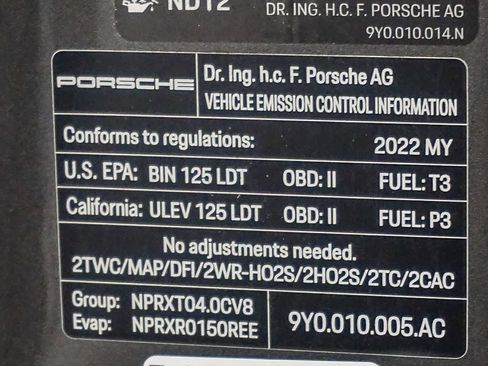 Certified 2022 Porsche Cayenne Turbo AWD/4WD image 29