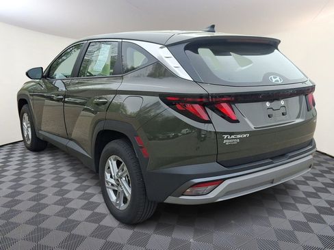 Used 2025 Hyundai Tucson SE image 4