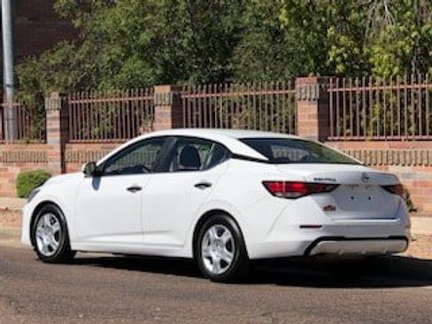 Used 2024 Nissan Sentra S FWD image 5