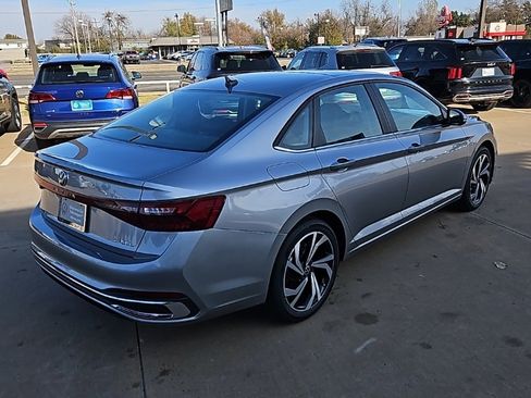 New 2026 Volkswagen Jetta SEL image 5