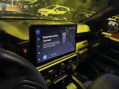 Used 2024 Toyota Tacoma TRD Sport image 6