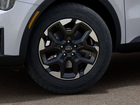 New 2026 Kia Sorento S FWD image 9