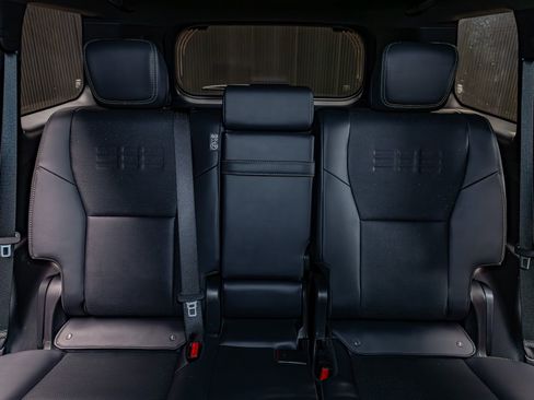 Used 2025 Lexus GX 550 image 24