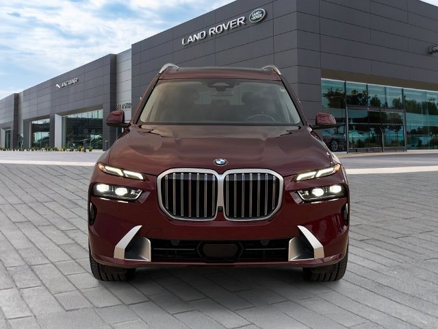 Used 2026 BMW X7 xDrive40i AWD/4WD image 8