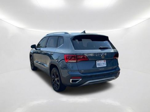 Used 2022 Volkswagen Taos SE FWD image 8