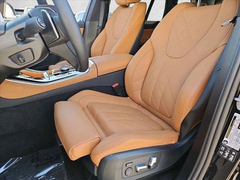 Certified 2025 BMW X5 xDrive40i w/ Executive Package AWD/4WD image 17
